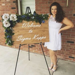 Meet your Posher, Emily